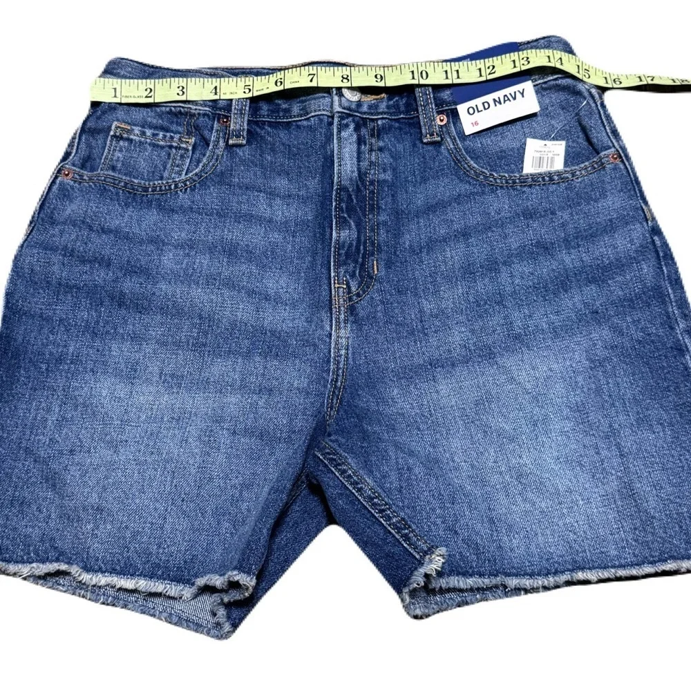 Old Navy High-Rise Slouchy Straight Distressed Denim Shorts Girl Size 16